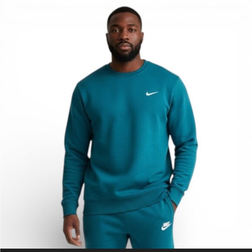 Nike Solo Swoosh Men’s‎ Crewneck Sweatshirt
